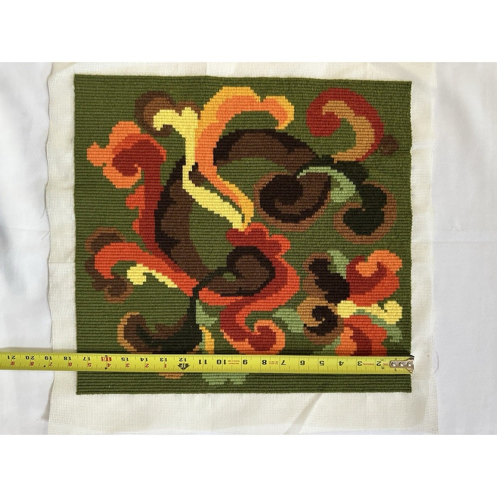 Vtg Norwegian Rosemaling‎ Style Needlepoint Folk Art MCM Akle Textile Panel (K) - Picture 2 of 5